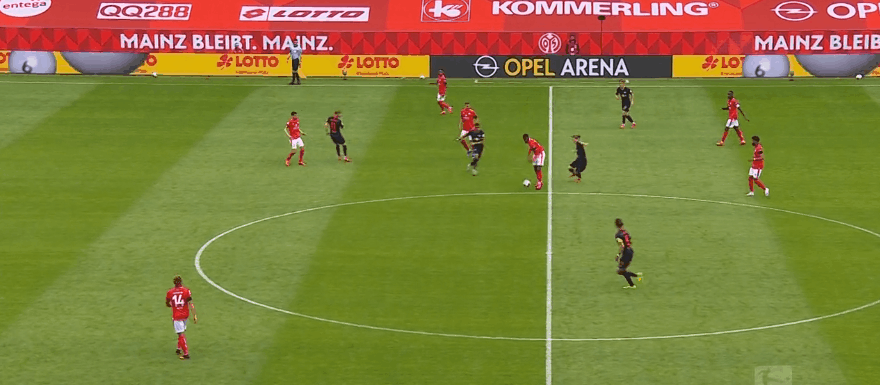 NBA季后赛赛程吃紧；莱比锡清晨主帅复盘；气氛紧张；更衣室氛围转暖的简单介绍