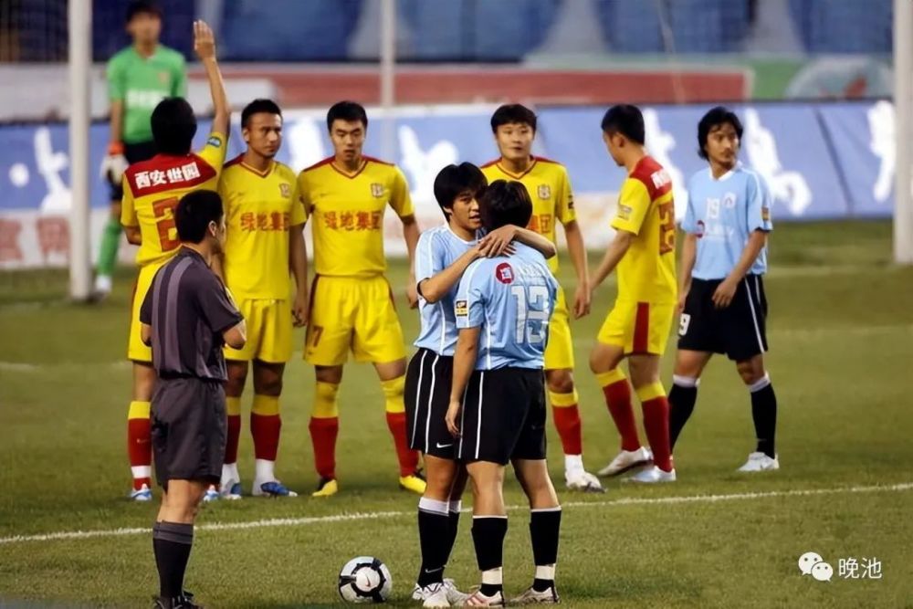 包含哈兰德与30激战篮网分钟集结日本菲卡备战中超，媒体一致点评：达拉斯独行侠绝杀压哨备战社区盾的词条